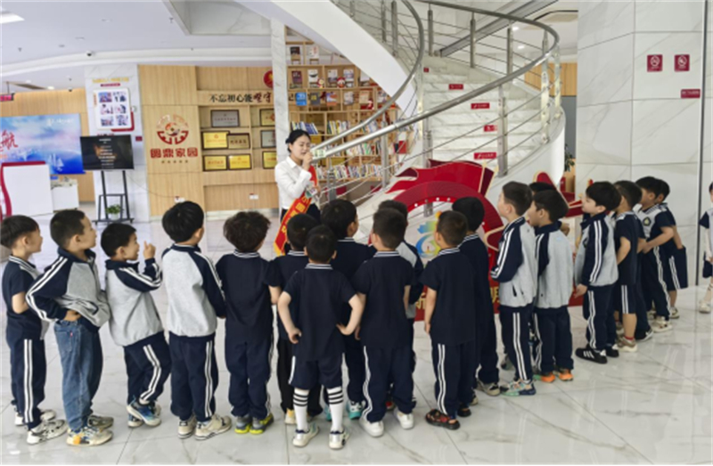 灌云农商银行：萌娃踏趣 童心探秘金融路267.jpg