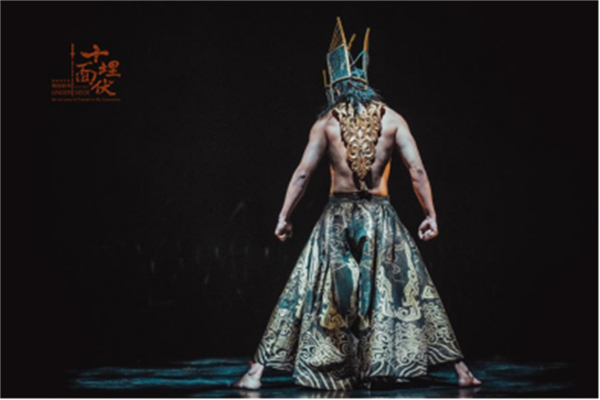杨丽萍携顶配主创赴苏 2026版《十面埋伏》即将震撼开演863.jpg