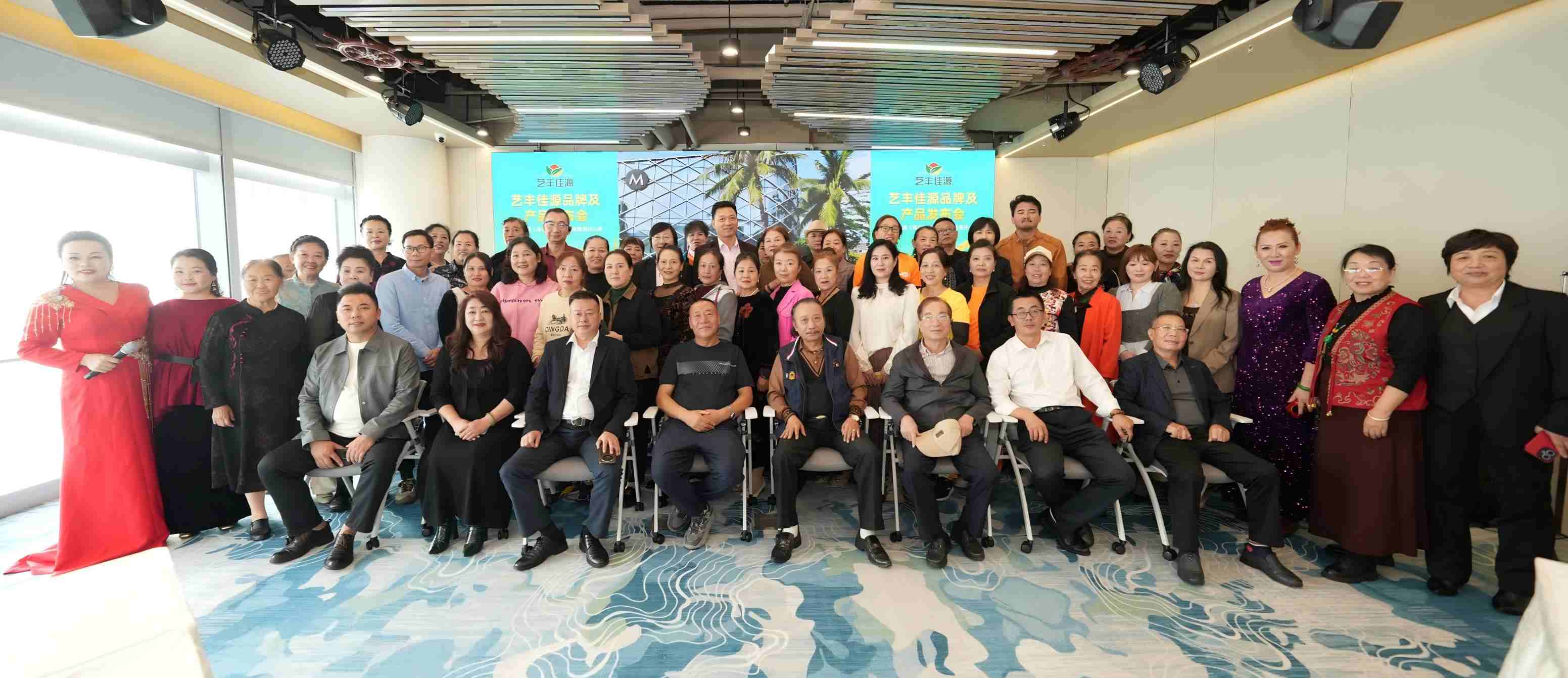 1766915075242909.jpg 5U3XYYB.jpg