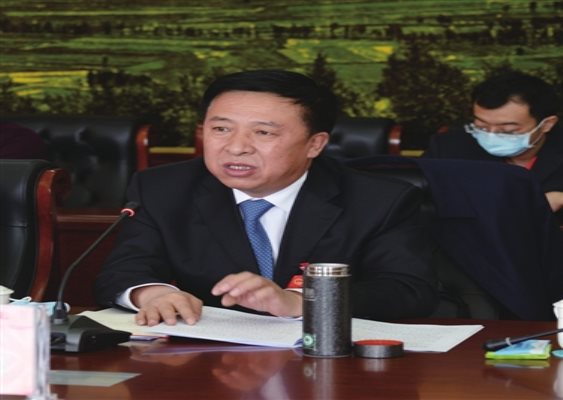 让绿色成为高质量发展的亮丽底色——访人大代表刘飞明